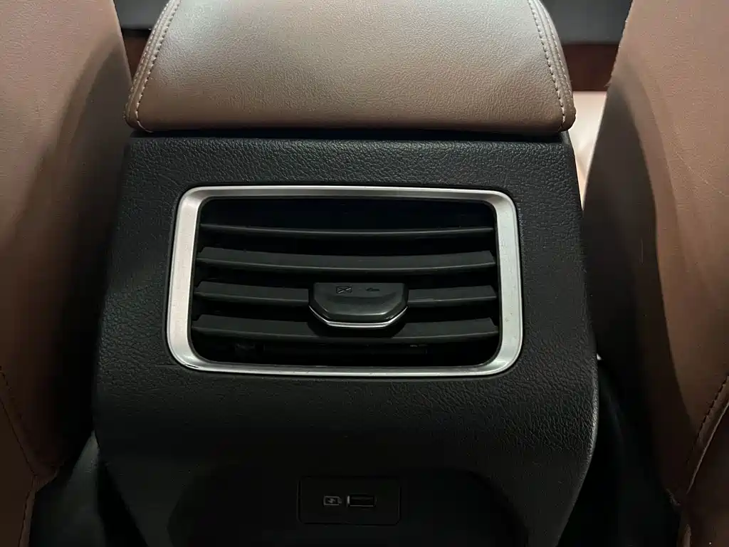 Geely Vision X6 — миниатюра 8