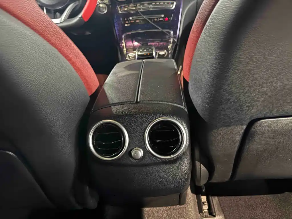 Mercedes-Benz C-Class — миниатюра 20
