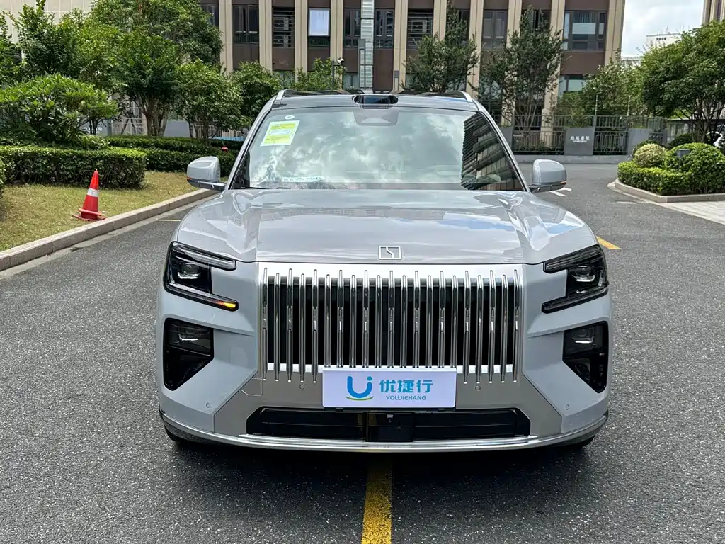 Zeekr 极氪8X — миниатюра 2