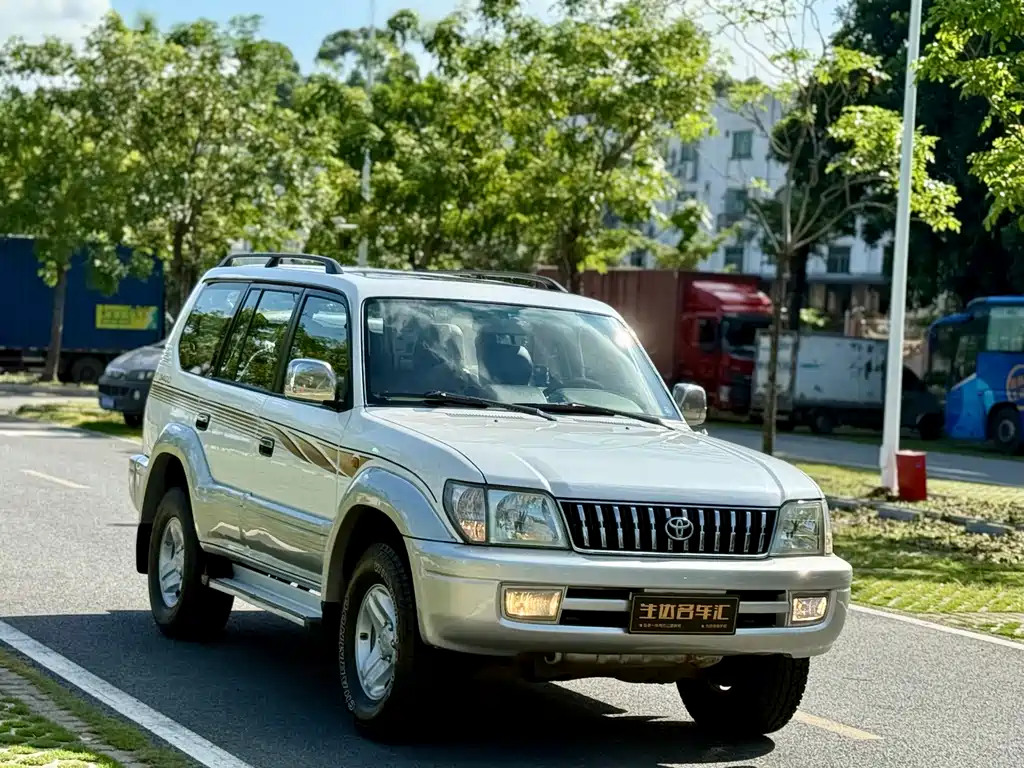 Toyota Land Cruiser Prado 01 2.7L AT