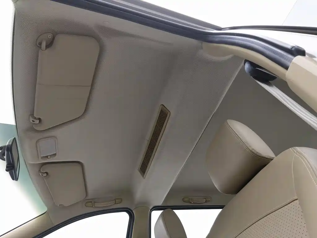 Wuling Hongguang — миниатюра 14