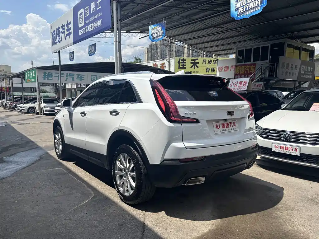 Cadillac XT4 — миниатюра 9