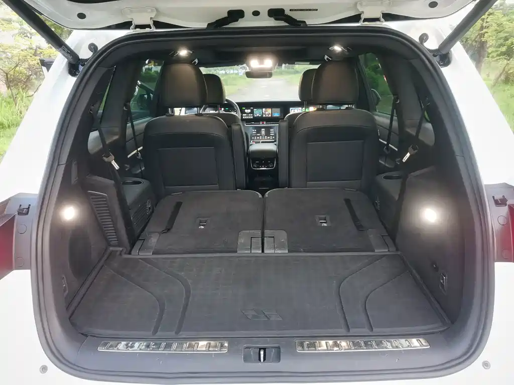 Li Auto Li ONE — миниатюра 8