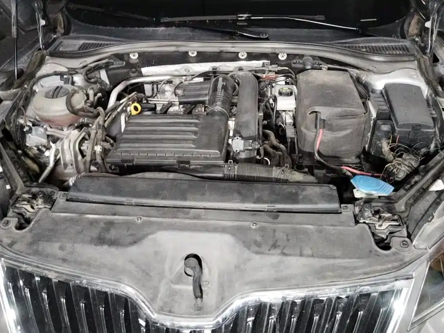 Skoda Superb — миниатюра 10