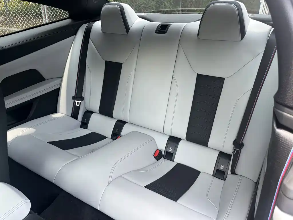 BMW M4 — миниатюра 7