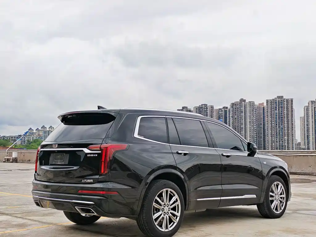 Cadillac XT6 — миниатюра 7