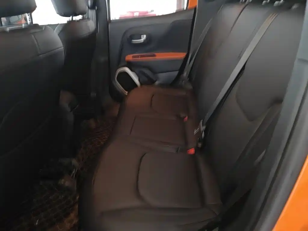 Jeep Renegade — миниатюра 17