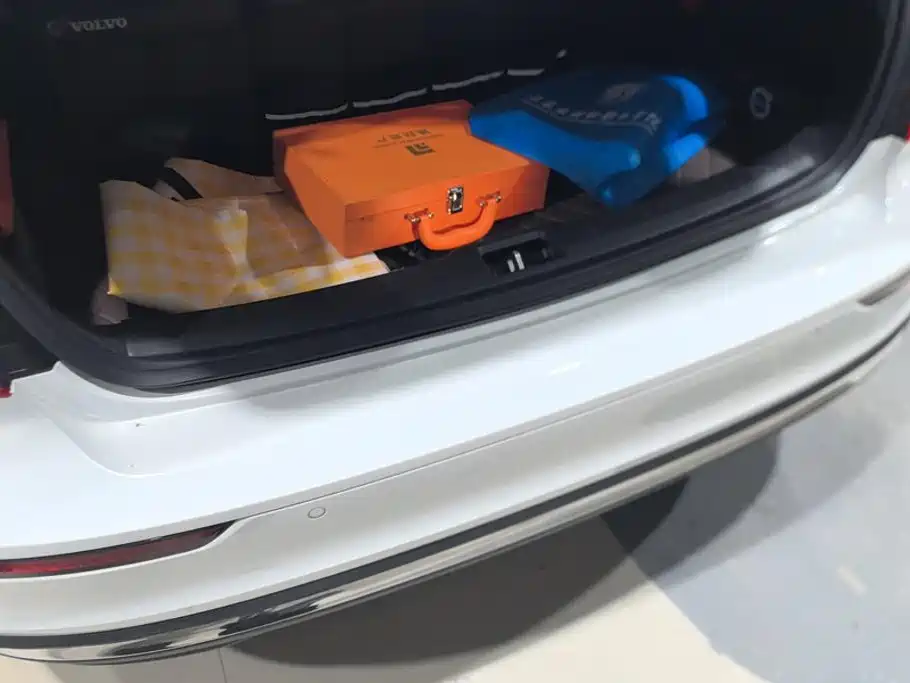 Volvo S60 — миниатюра 4