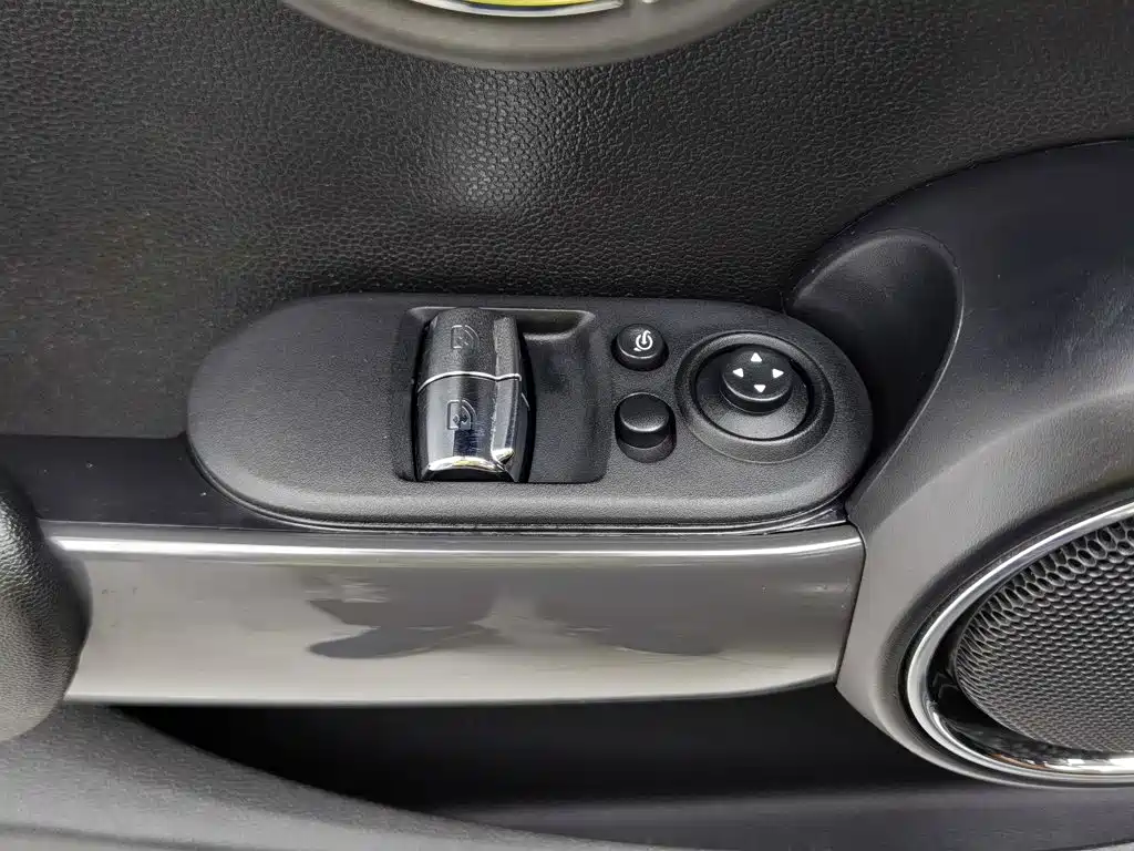 MINI Mini — миниатюра 9