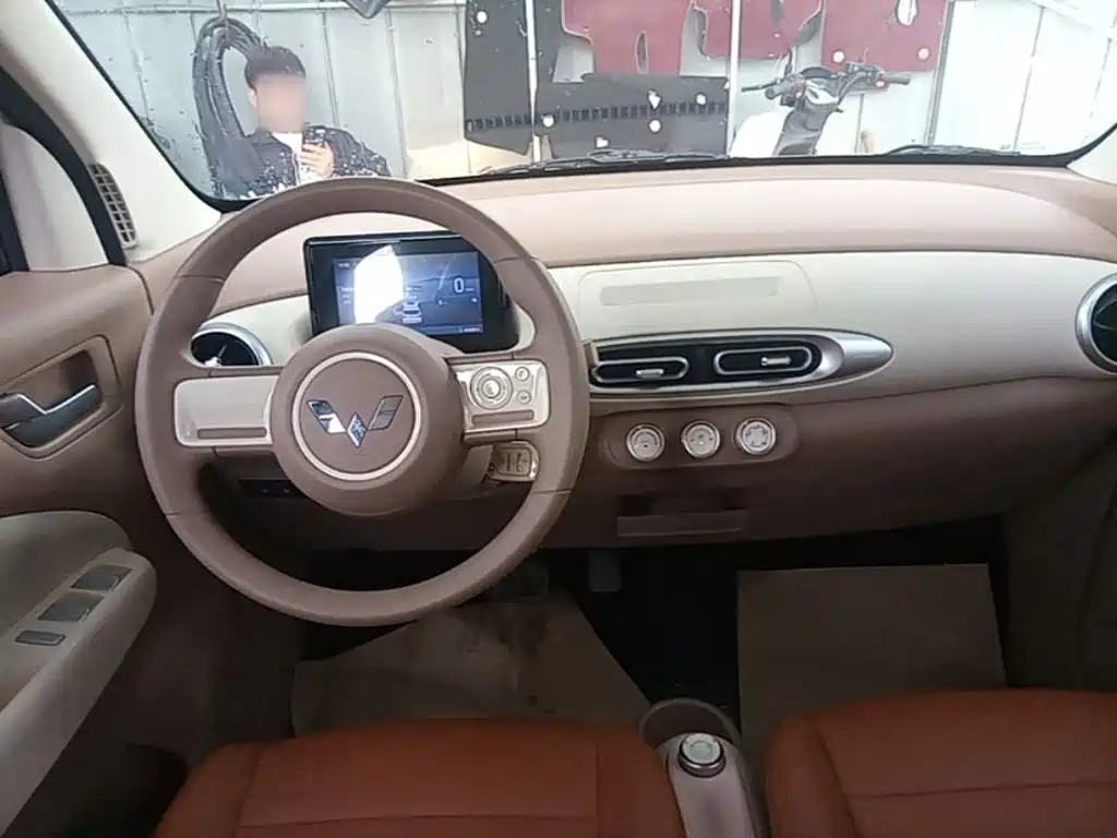 Wuling MINIEV — миниатюра 10