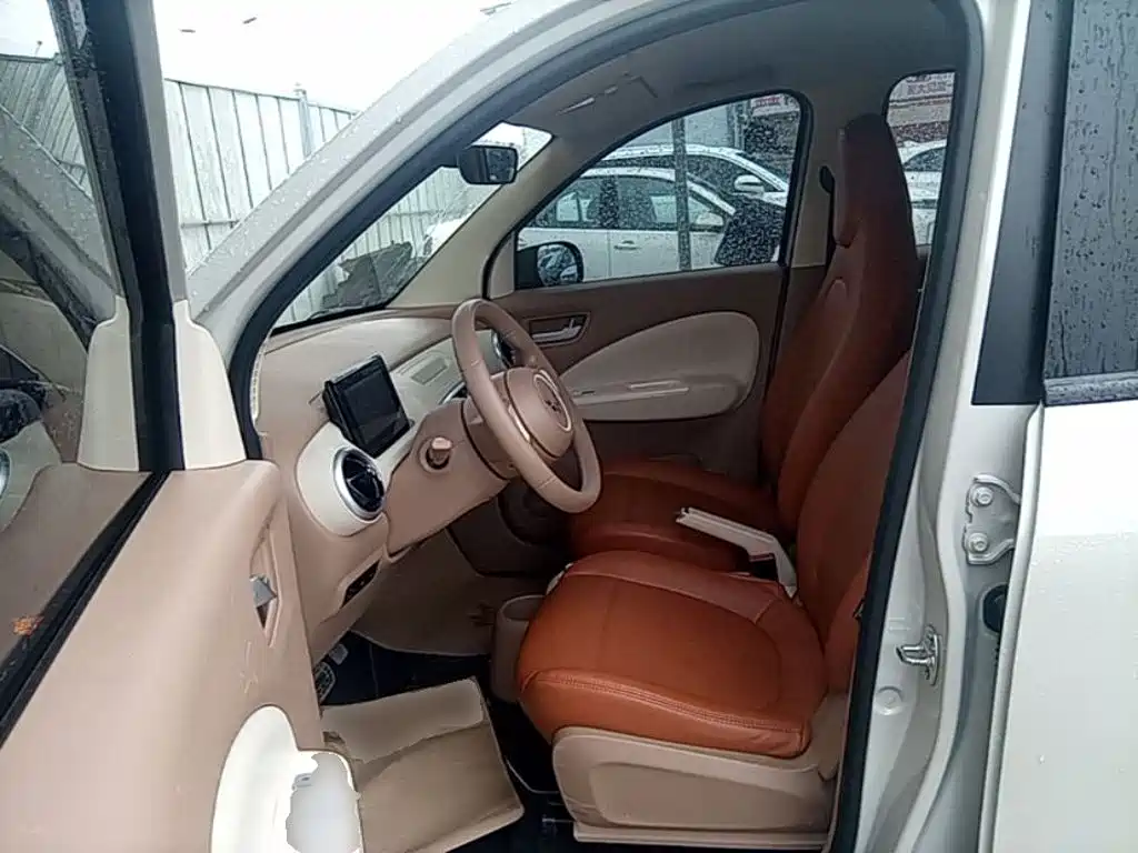 Wuling MINIEV — миниатюра 15