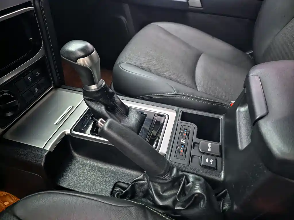Toyota Land Cruiser Prado 2018 3.5L AT TX-L