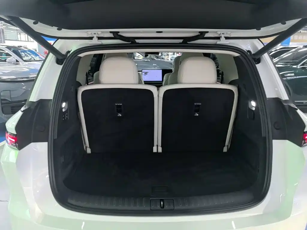 Li Auto Li i8 — миниатюра 19