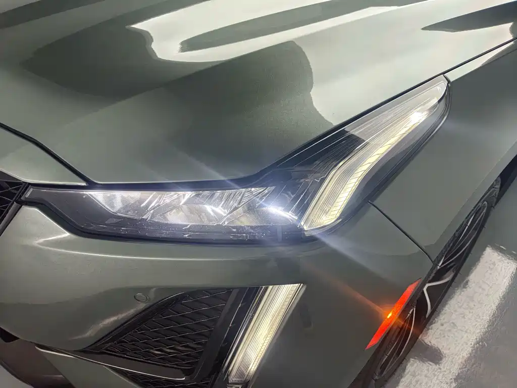 Cadillac CT5 — миниатюра 13