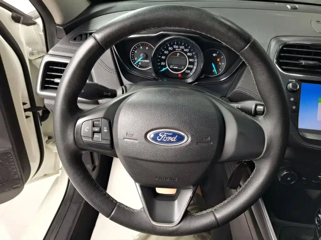 Ford Escort — миниатюра 11