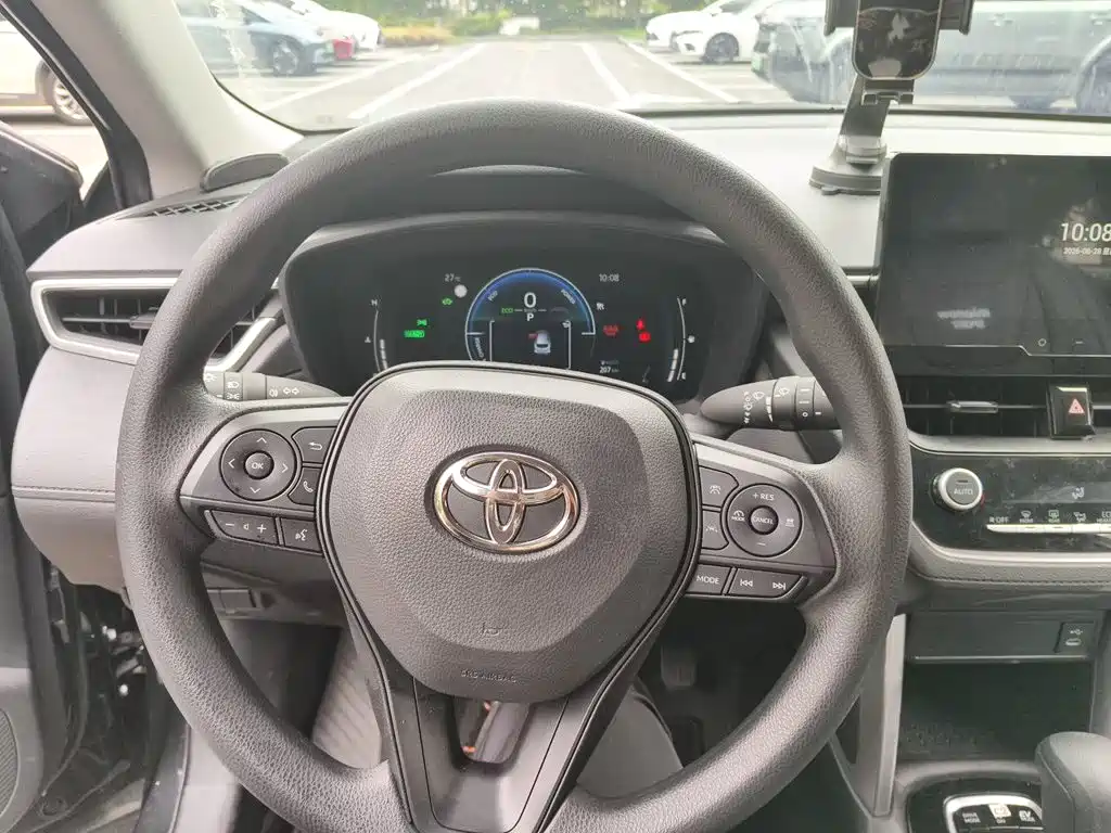 Toyota Corolla Cross — миниатюра 6