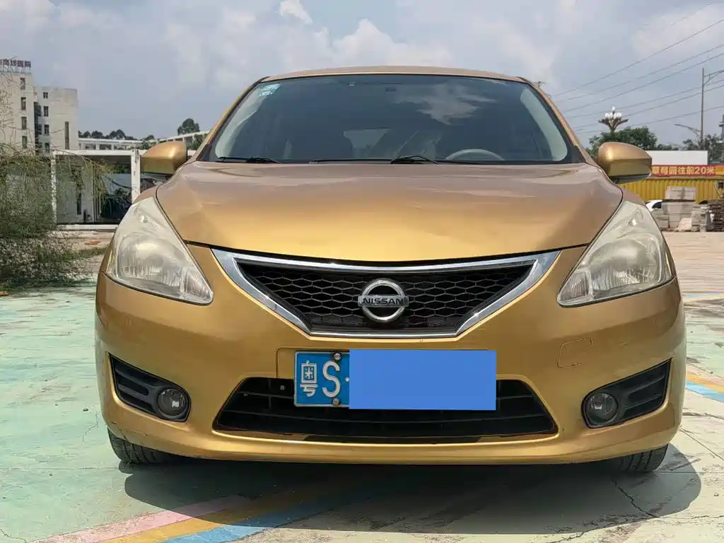Nissan Tiida — миниатюра 2