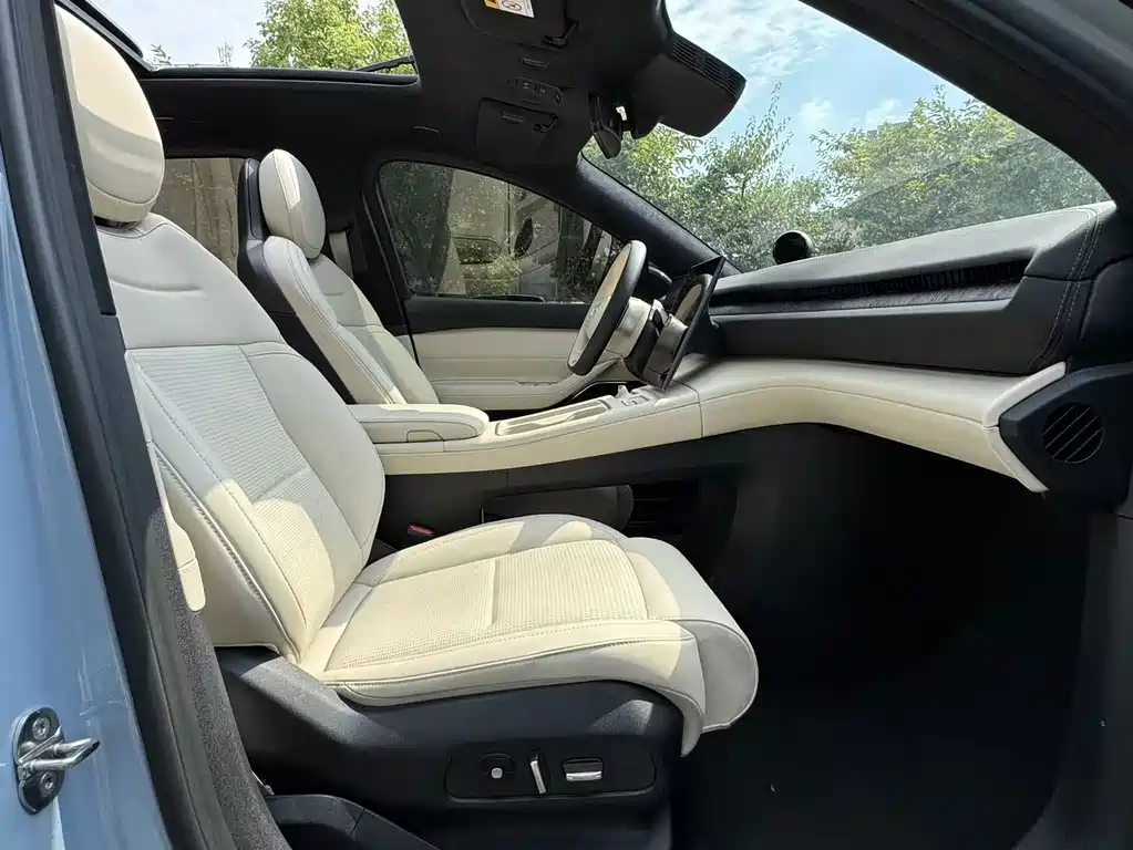 NIO ES6 — миниатюра 13