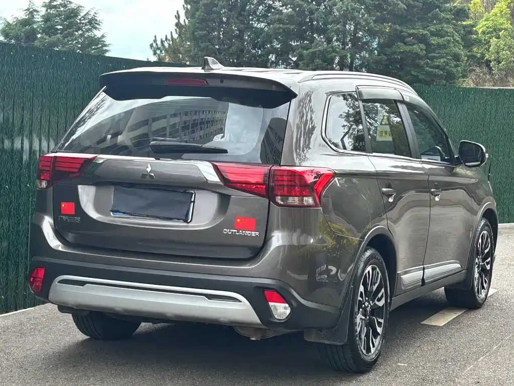 Mitsubishi Outlander 2019 2.0L Enjoy 7 мест VI