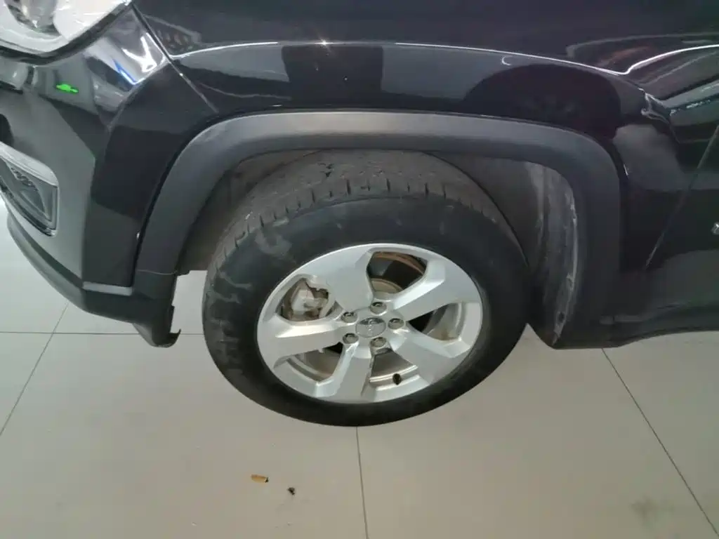 Jeep Compass — миниатюра 23
