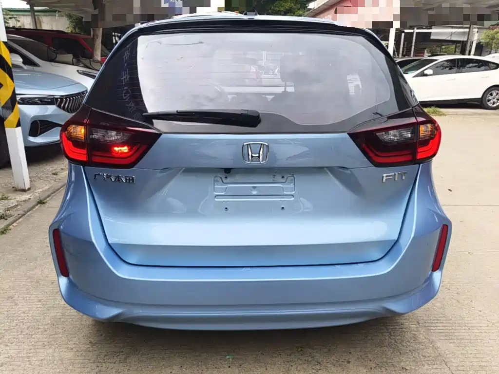 Honda Fit — миниатюра 6