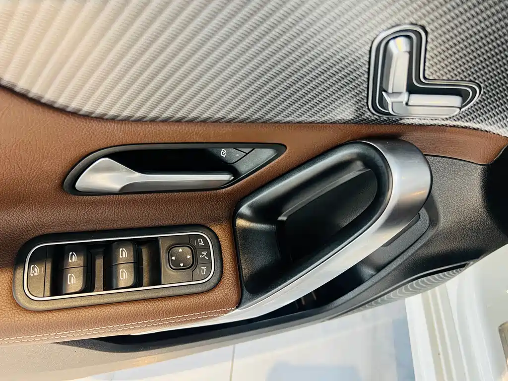 MERCEDES-BENZ A CLASS