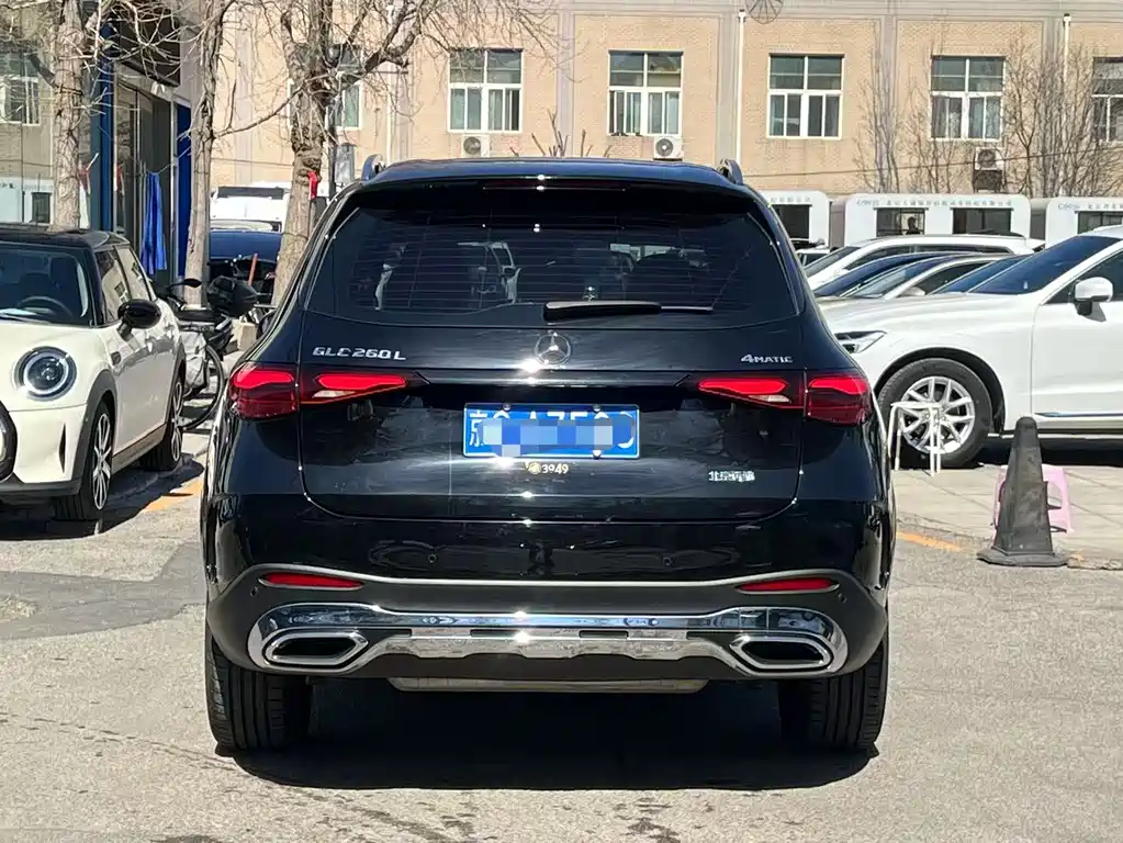 Mercedes-Benz GLC 2023 GLC 260 L 4MATIC Luxury 5 мест