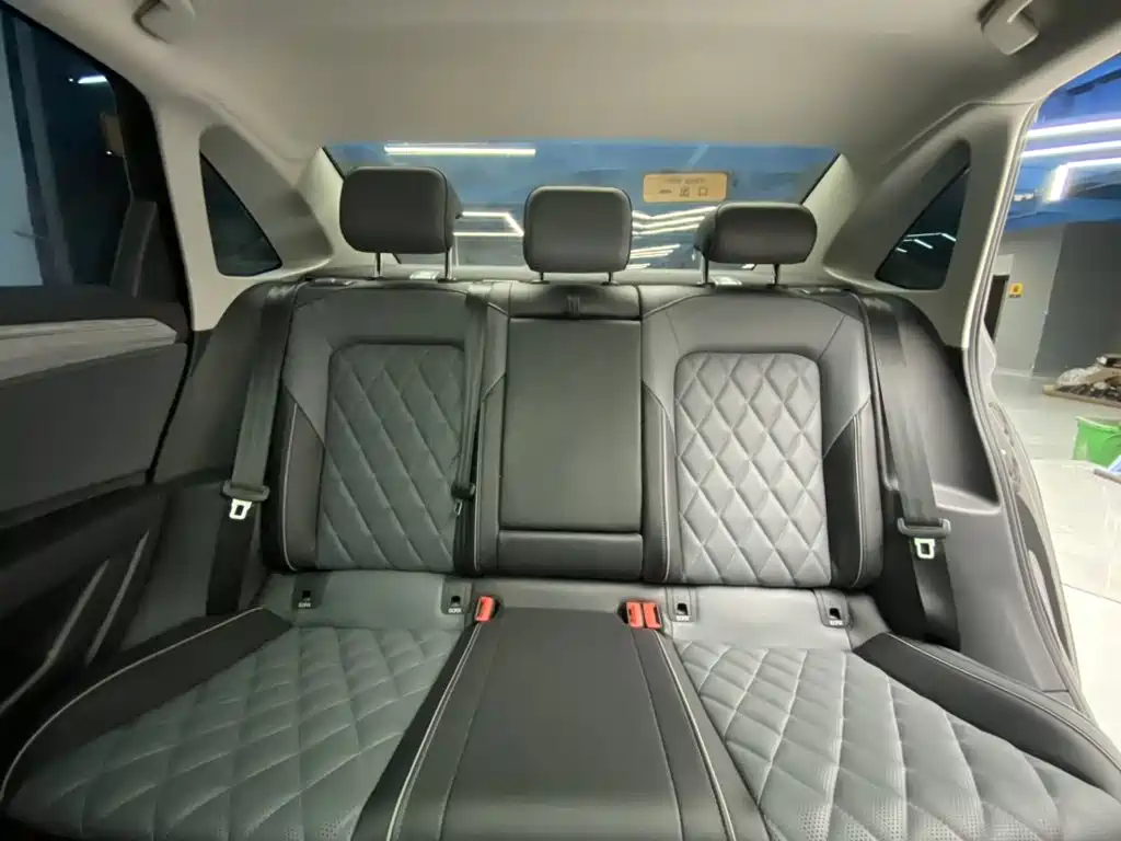 Volkswagen Sagitar — миниатюра 26