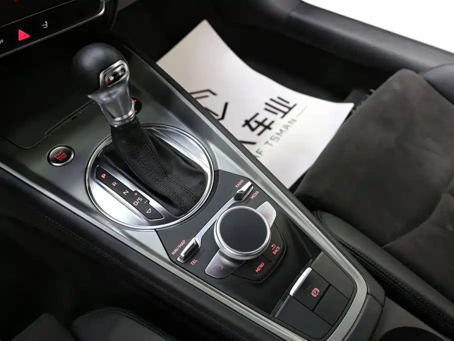 Audi TT — миниатюра 12