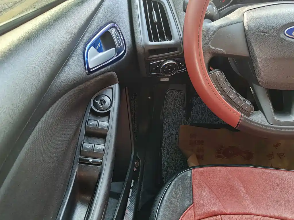 Ford Focus — миниатюра 13