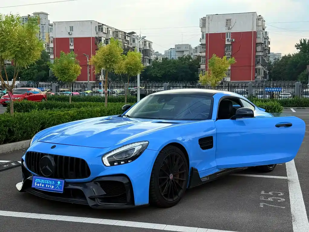 MERCEDES-BENZ AMG GT