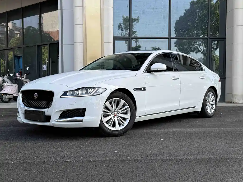 Jaguar XFL 2017