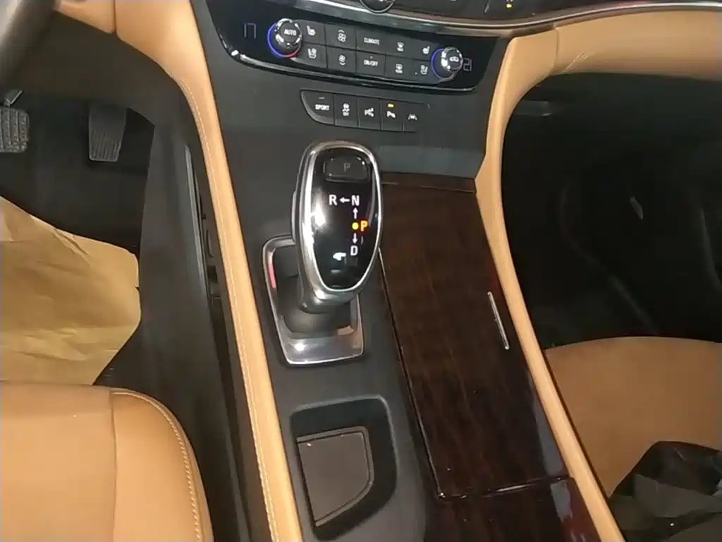 Buick LaCrosse — миниатюра 14