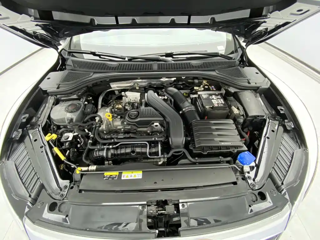Volkswagen Sagitar — миниатюра 12