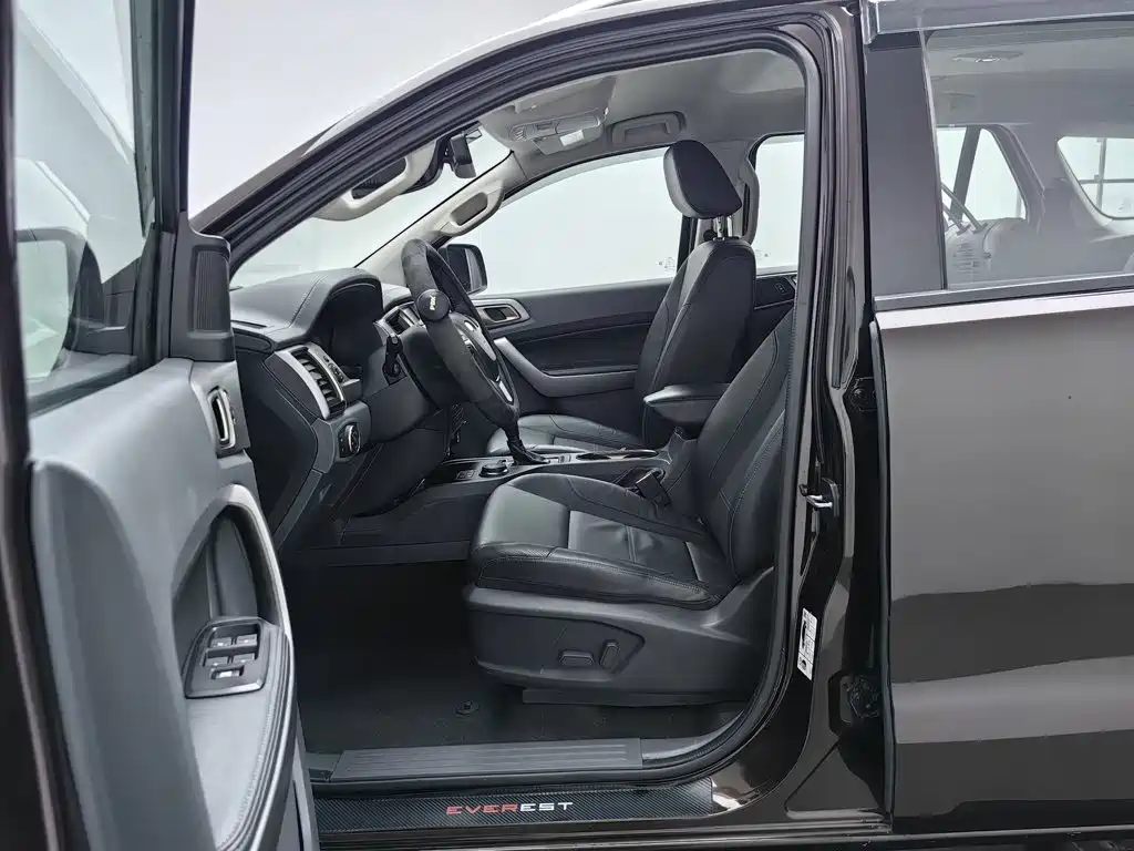 Ford Everest — миниатюра 10
