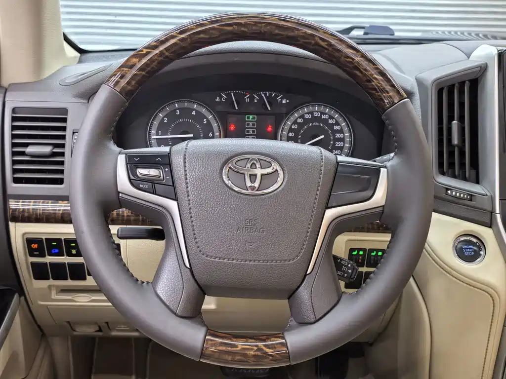 Toyota Land Cruiser — миниатюра 22