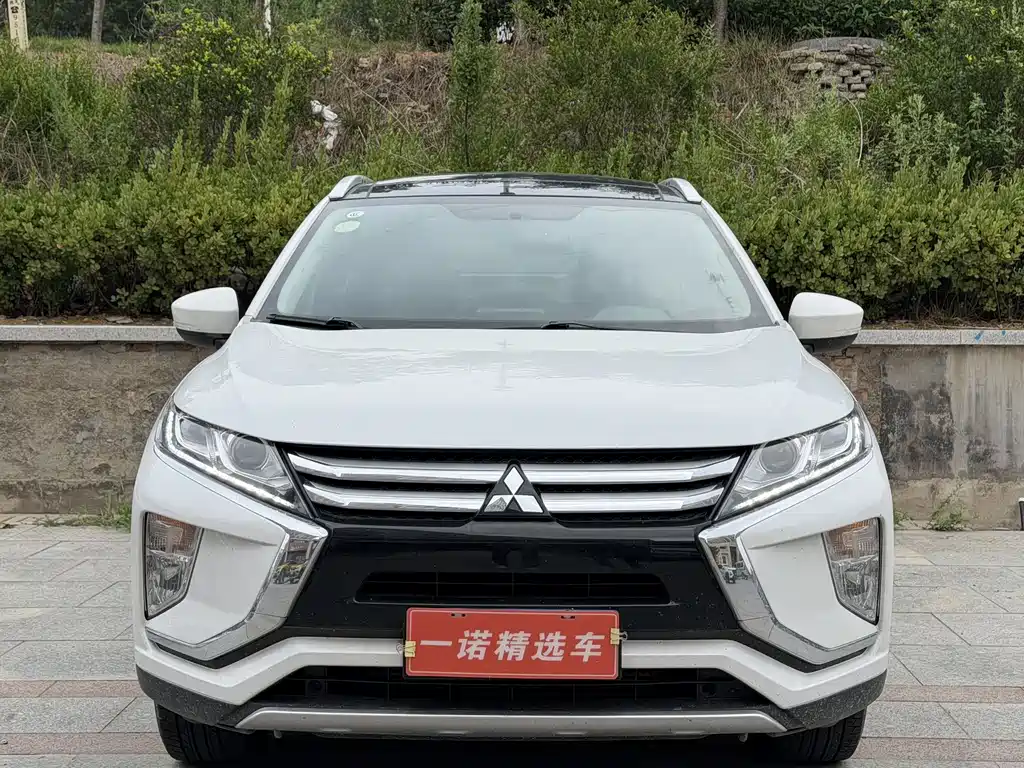 Mitsubishi Eclipse Cross — миниатюра 2