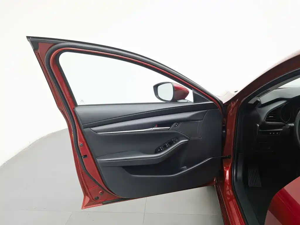 Mazda 3 Axela — миниатюра 8