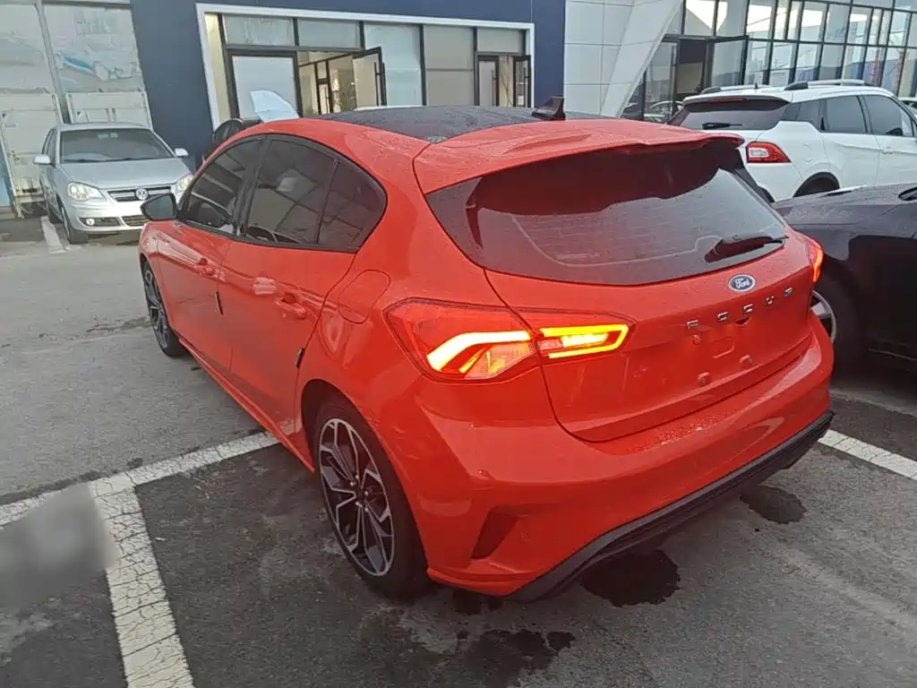 Ford Focus — миниатюра 5