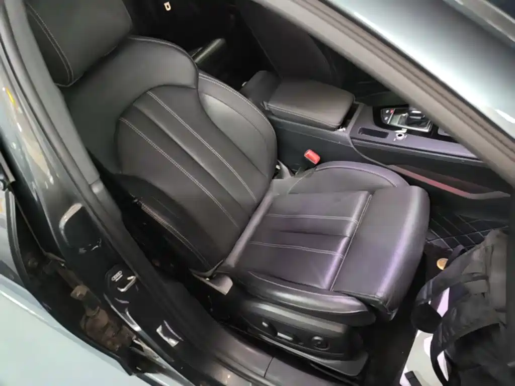 Audi A4L — миниатюра 25