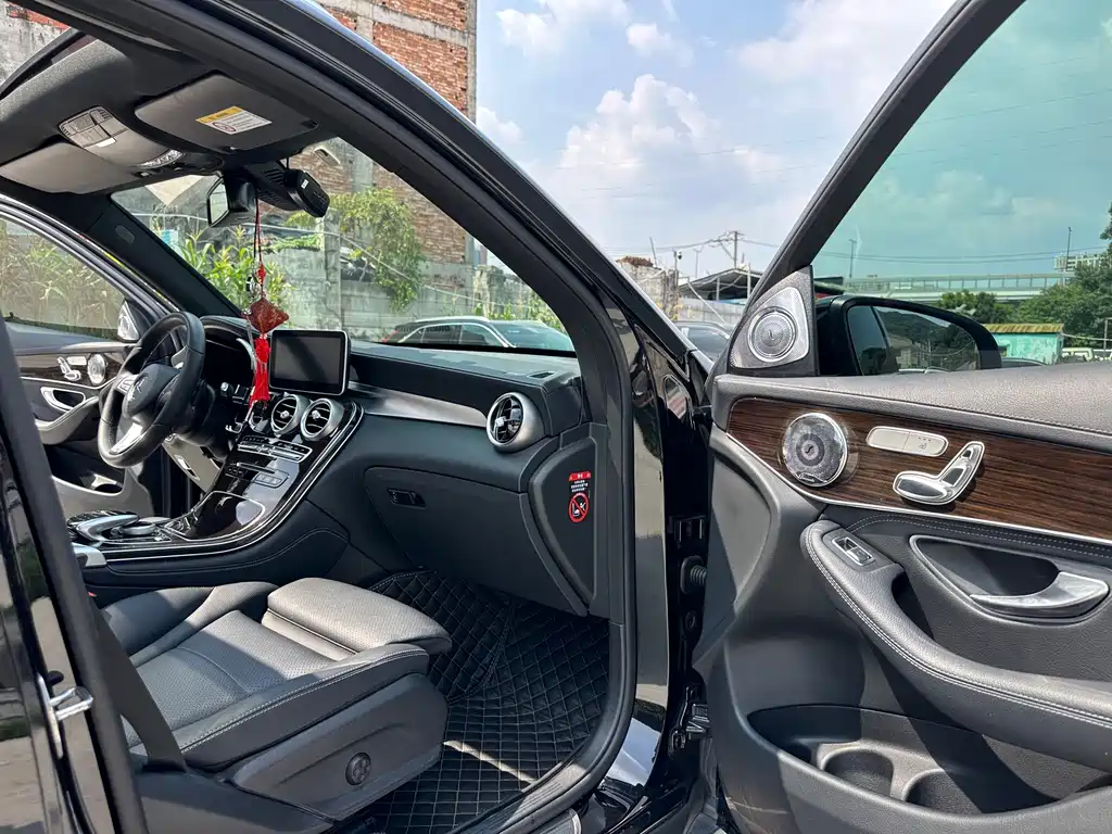 Mercedes-Benz GLC — миниатюра 12