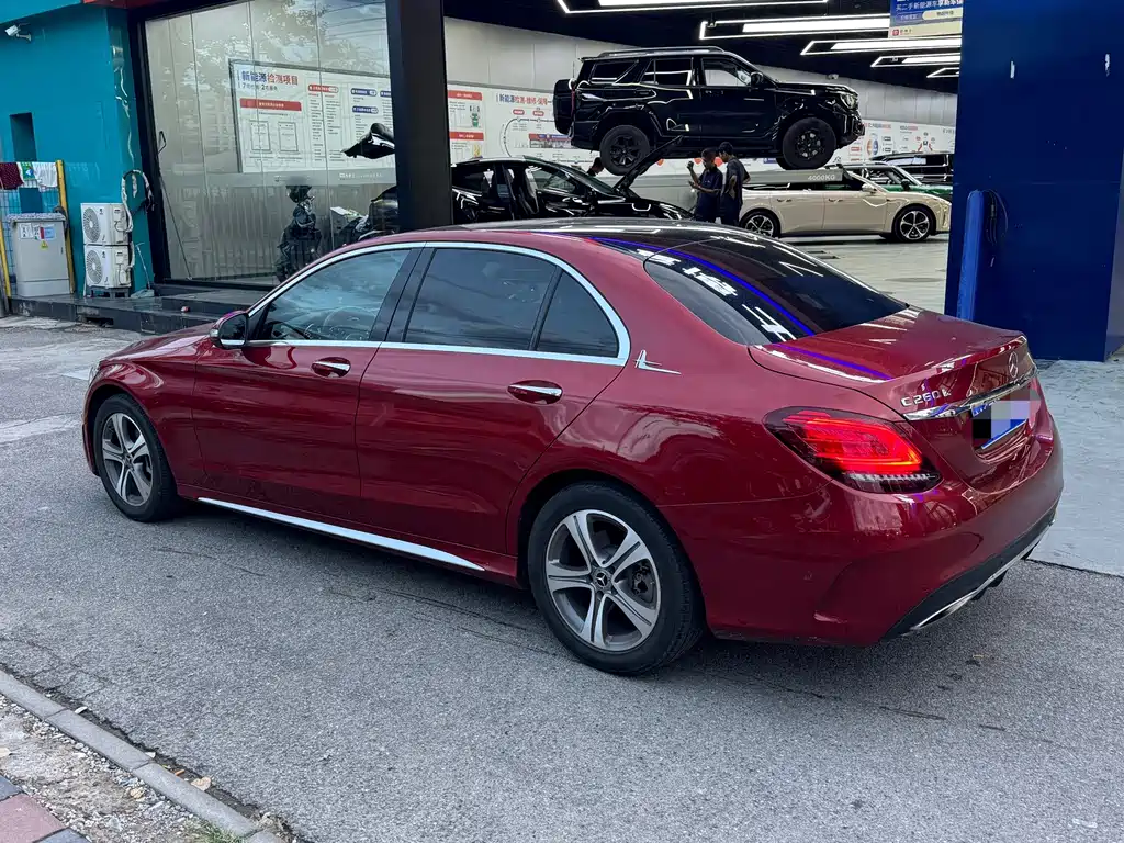 Mercedes-Benz C-Class — миниатюра 5