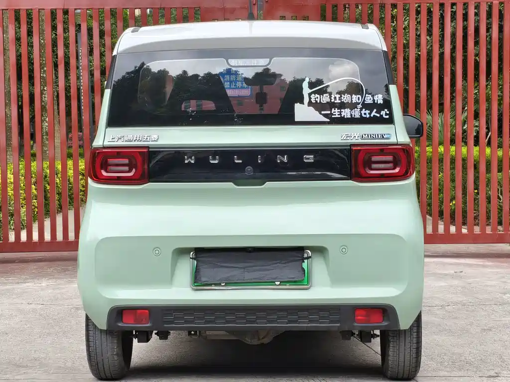 Wuling MINIEV — миниатюра 7