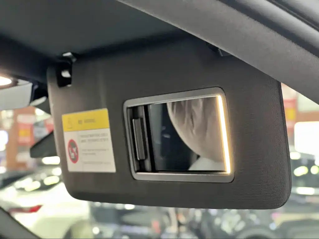 Li Auto L8 2023 Air