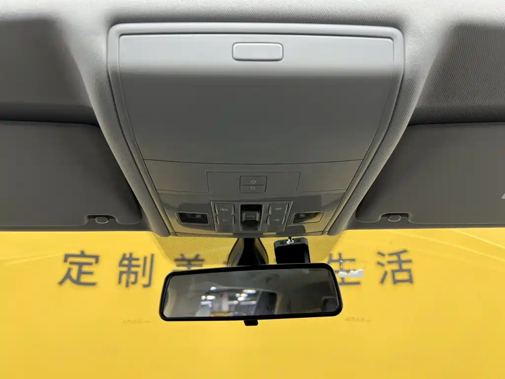 Volkswagen Tiguan L — миниатюра 23