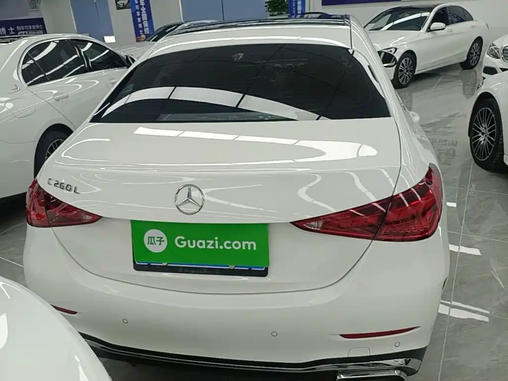 Mercedes-Benz C-Class — миниатюра 6