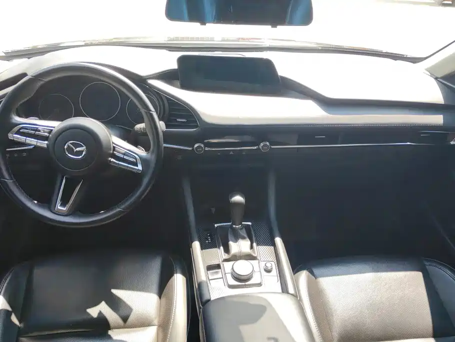 Mazda 3 Axela — миниатюра 12
