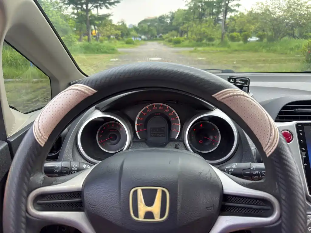 Honda Fit — миниатюра 18