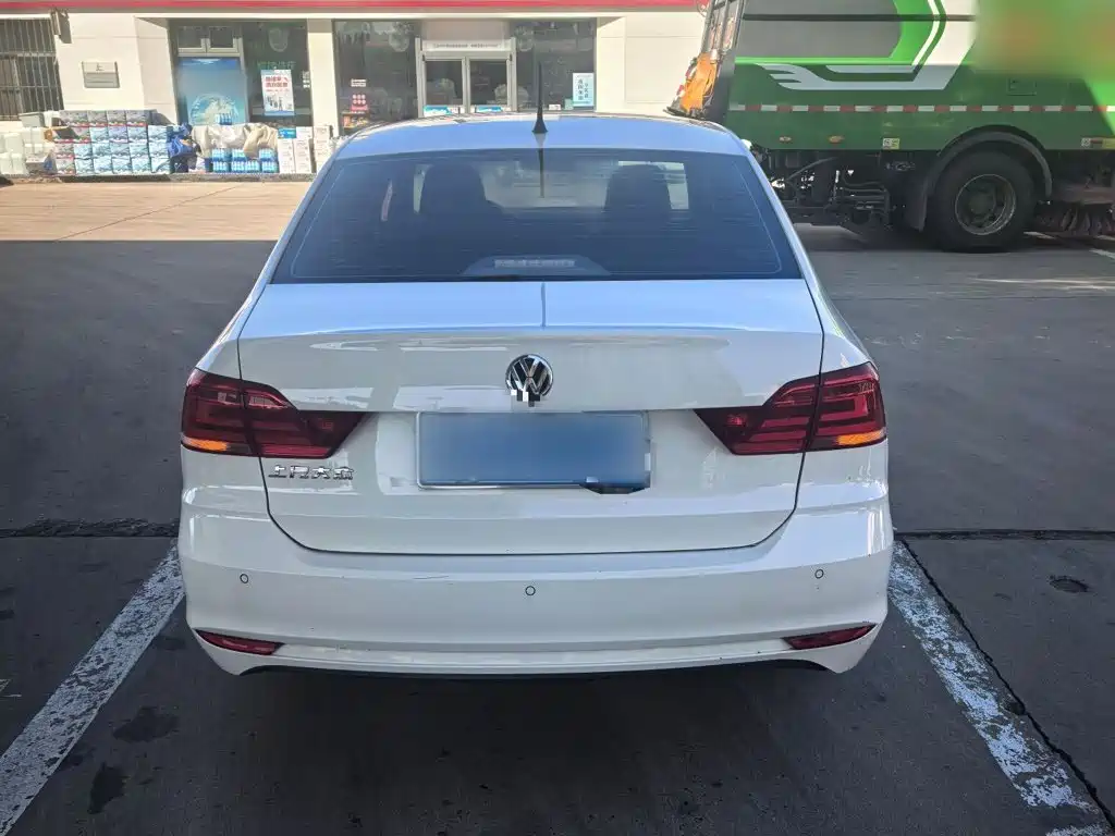 Volkswagen Santana — миниатюра 24