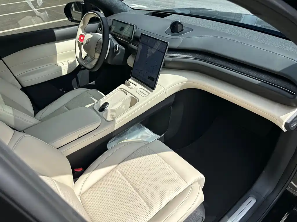 NIO ES6 — миниатюра 10